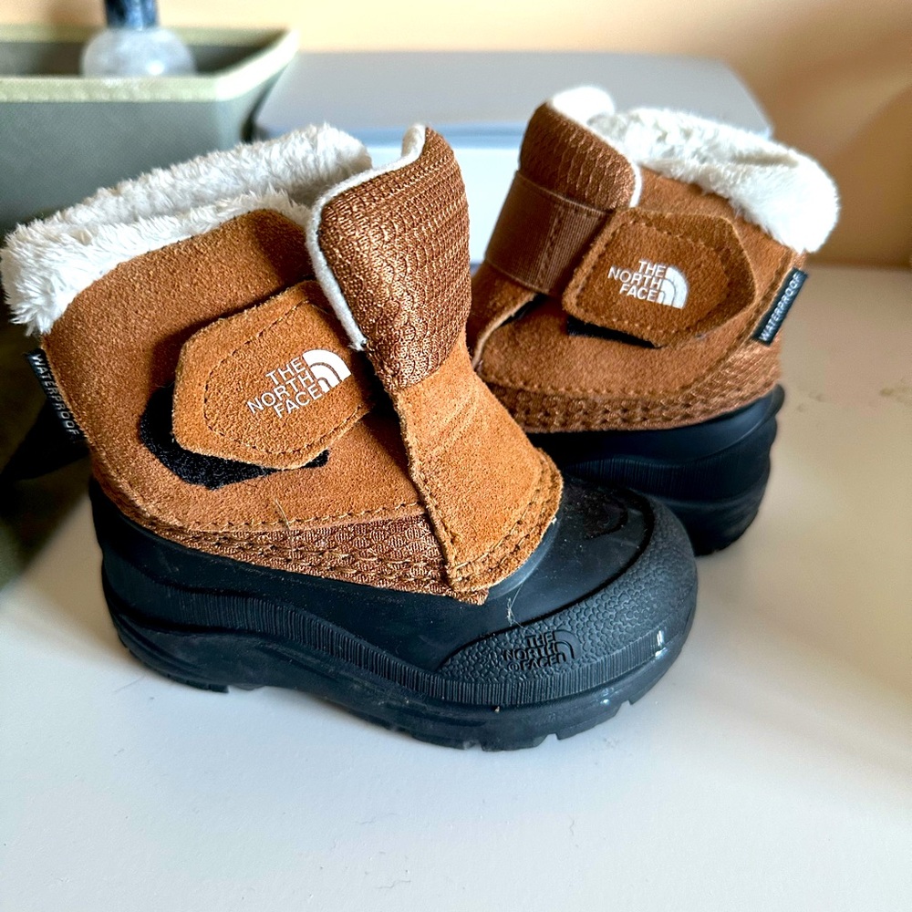 Toddler Ugg Snowboots